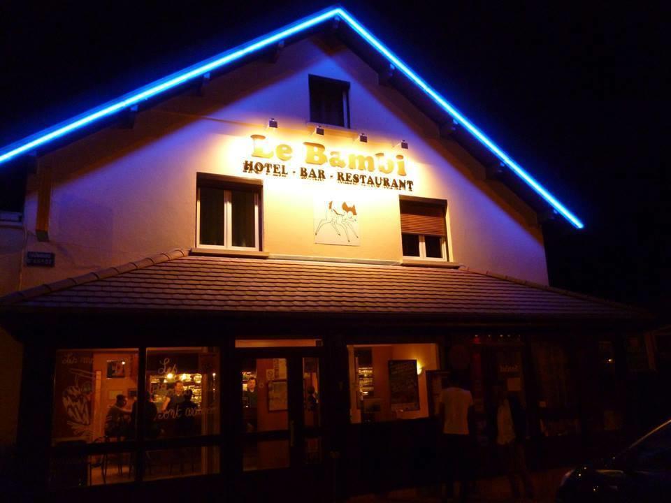 Hotel Le Bambi Baume-les-Dames Exteriör bild